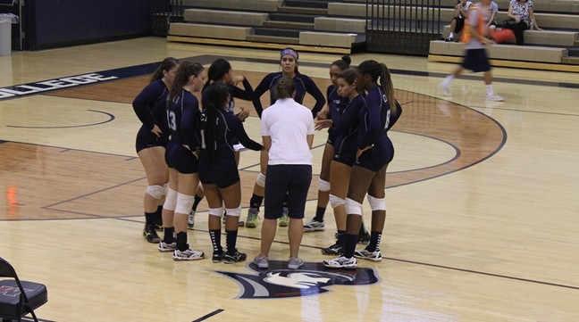 Women's Volleyball: New Rochelle 3, King's 0